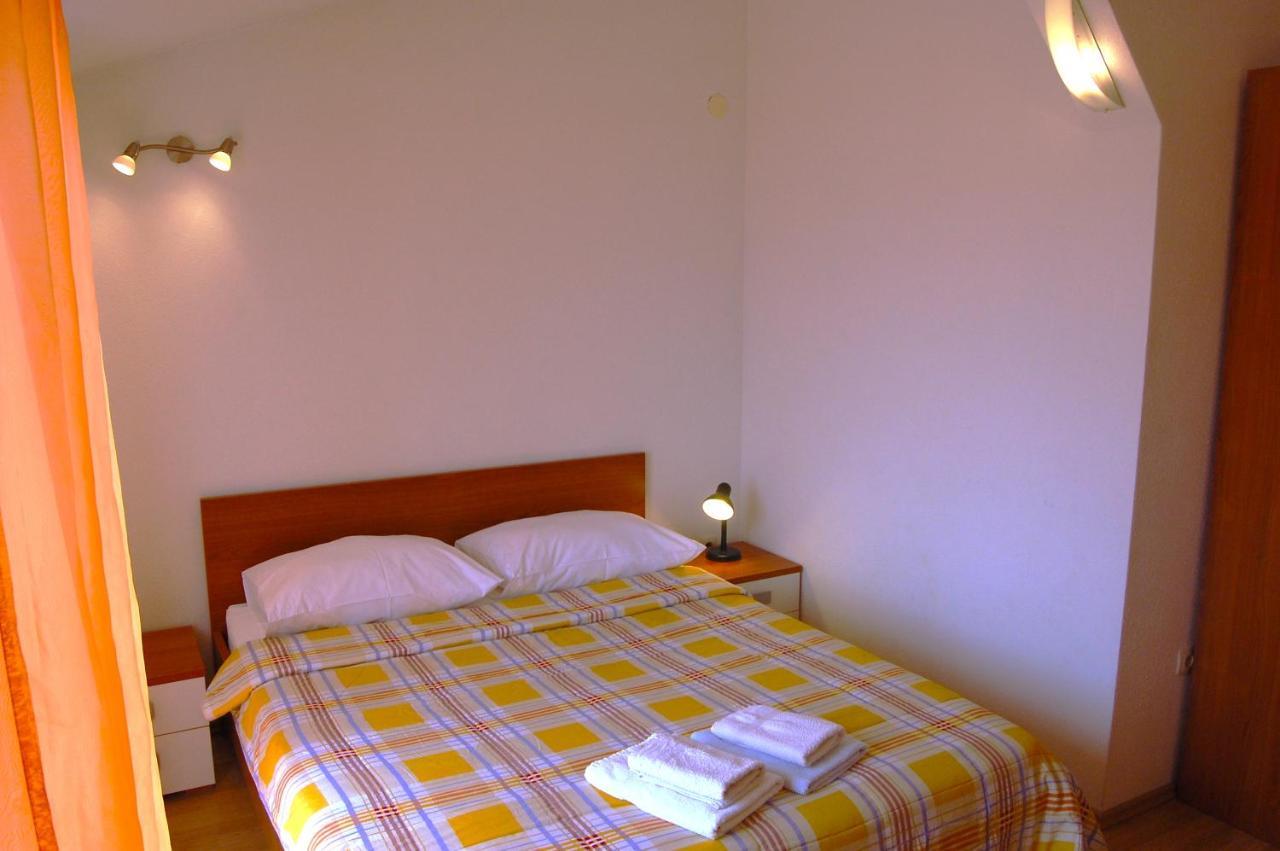 Apartments & Rooms Pierino Bol Exterior photo