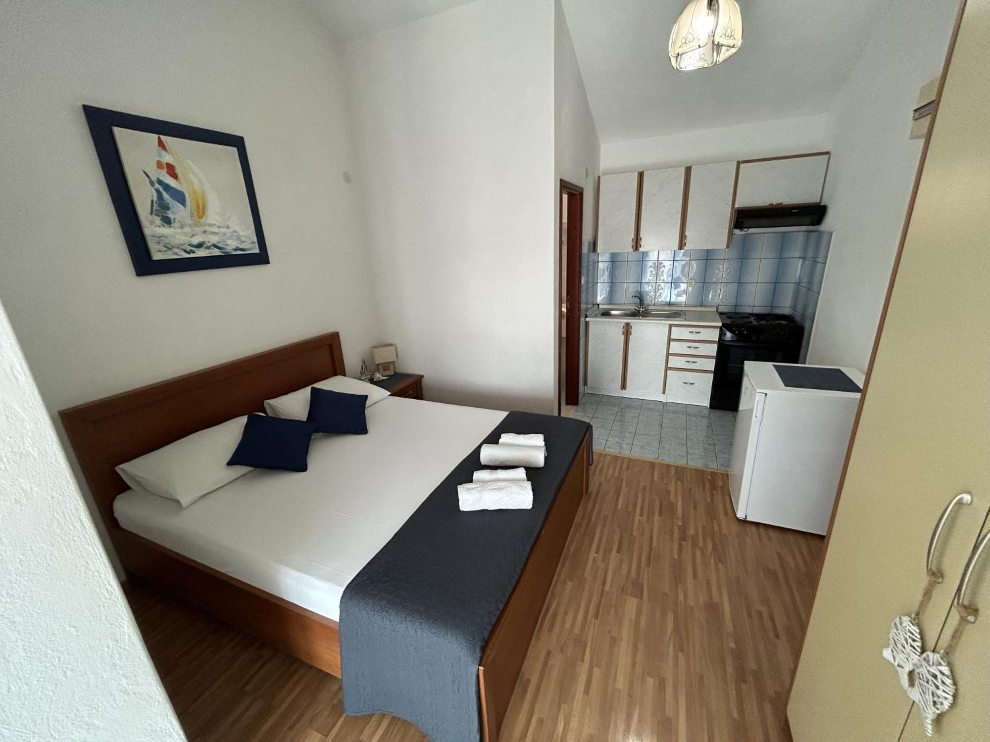 Apartments & Rooms Pierino Bol Exterior photo